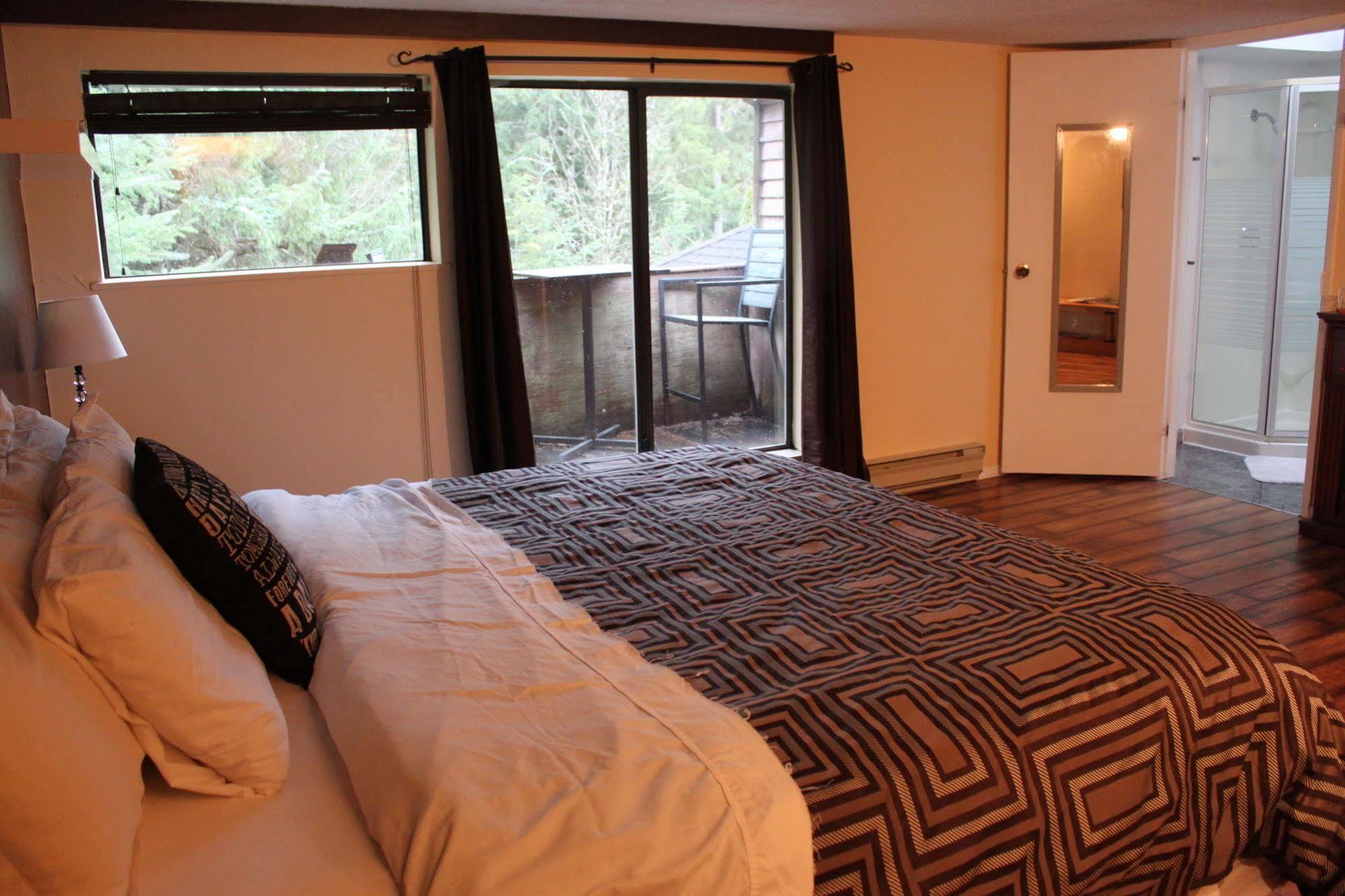 Tall Trees Bed & Breakfast Prince Rupert Ngoại thất bức ảnh